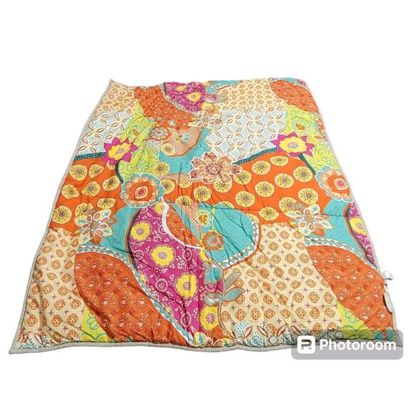 Levtex Zahara Elephant Nursery Baby Blanket Quilt Crib Comforter - Picture 2 of 5